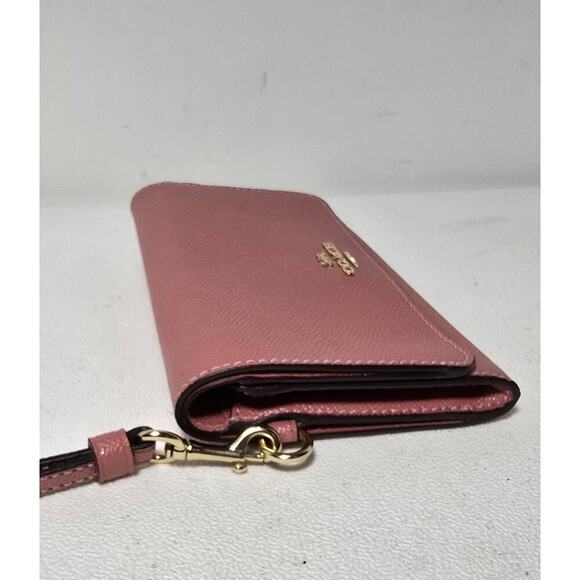 Coach Women's Flap Phone Wristlet Wallet in Cross grain Leather Mauve Pink - Picture 10 of 12